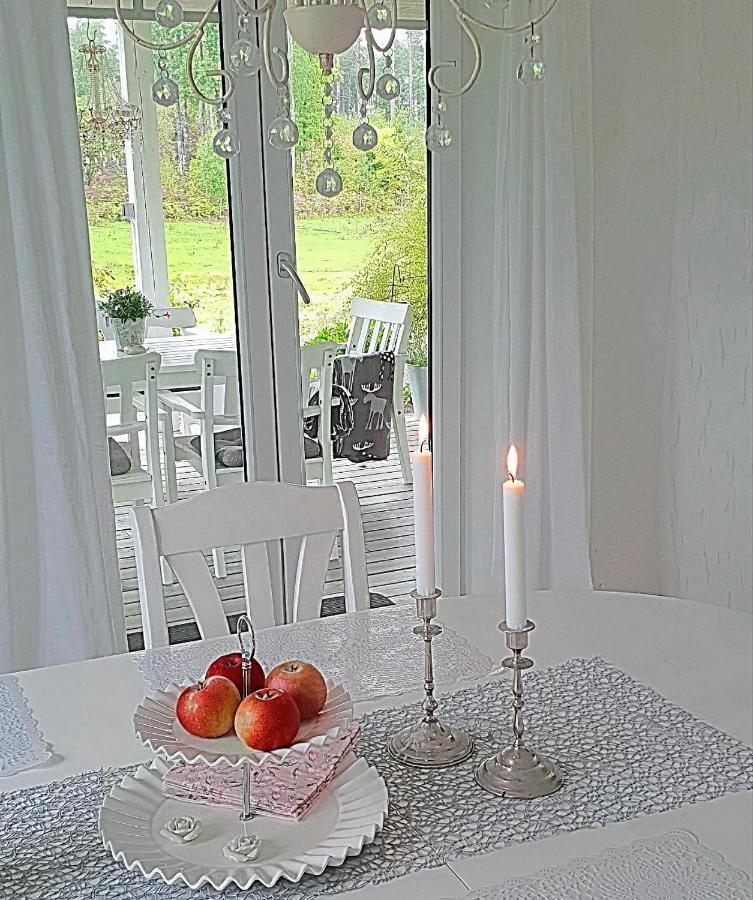 Hoehaellets Lantliga Rum Bed and Breakfast Värnamo Εξωτερικό φωτογραφία